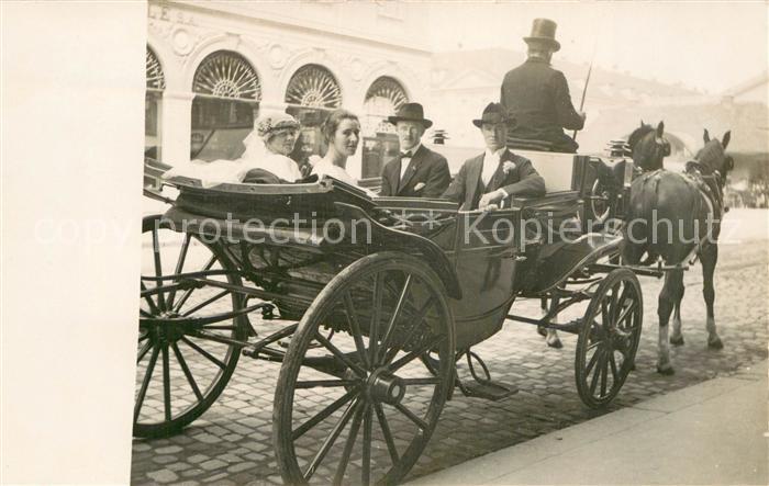 13728636 Zuerich ZH Promenade en calèche Zuerich ZH