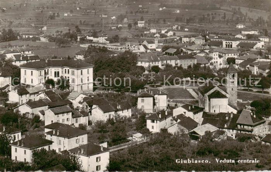 13797445 Giubiasco TI Veduta centrale Vue du village avec église