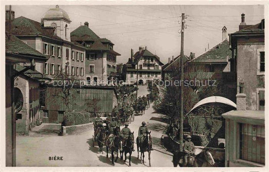 14011257 Biere  VD Einmarsch Soldaten zu Pferd