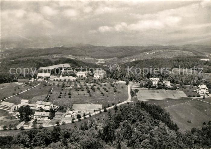 13199719 Chrischona St Image aérienne du monastère de Chrischona St