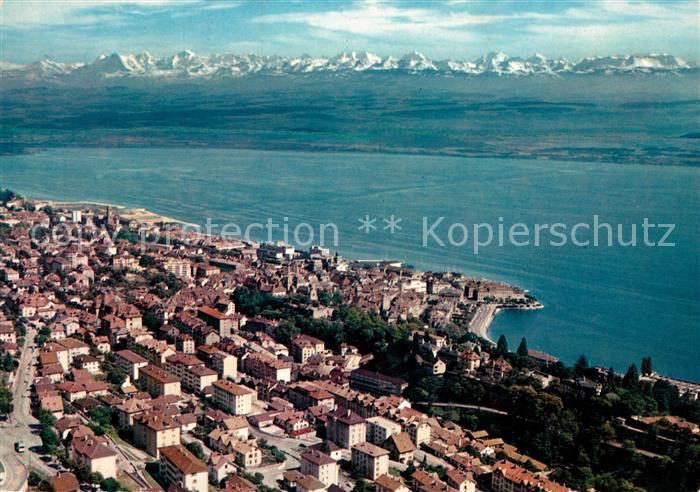 13215877 Neuchatel NE Fliegeraufnahme Seepartie mit Alpenkette Neuchatel NE