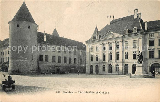 13310524 Yverdon VD Hôtel de Ville et Château