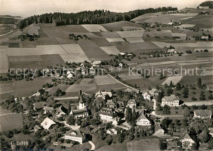 13528137 Biglen Fliegeraufnahme mit Hotel Baeren Biglen