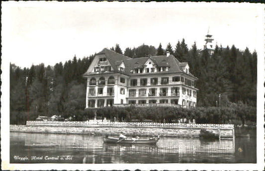 10556486 Weggis Vierwaldstaettersee Weggis Hotel x 1944 Weggis