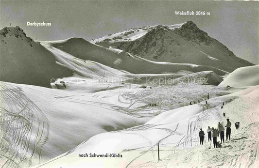 14002021 Weissfluhjoch 2663m GR Parsennabfahrt Weissfluhjoch Kueblis Blick auf d