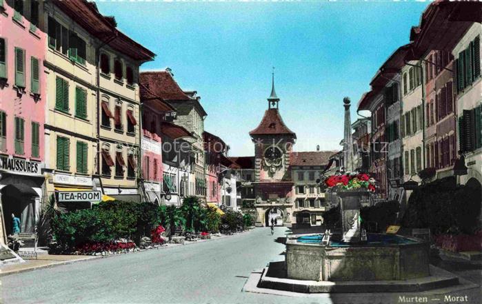 14009555 Murten Morat FR Dorfpartie mit Brunnen