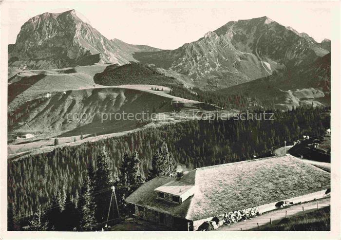 14010128 Gantrisch 2087m BE Stierenhuette mit Gantrisch und Buerglen