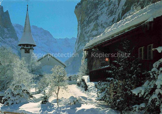 14012356 Lauterbrunnen BE Ortspartie Blick zur Kirche im Winterzauber