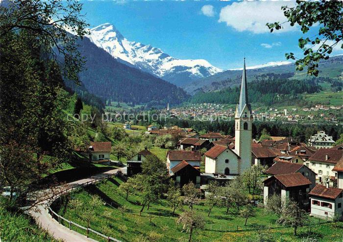 14012604 Sils Domleschg GR Ortsansicht mit Kirche Blick gegen Thusis und Piz Bev