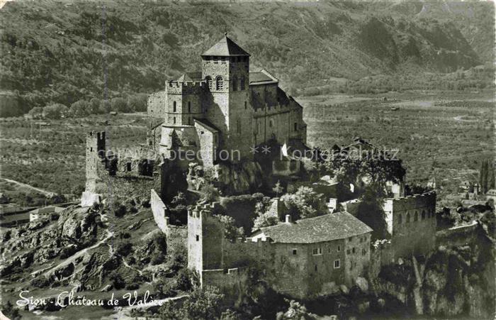 14018325 SION  Sitten Seduno VS Château de Valère vue aérienne