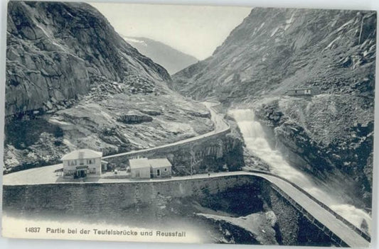 10573869 San Gottardo San Gottardo Teufelsbruecke Reussfall * San Gottardo