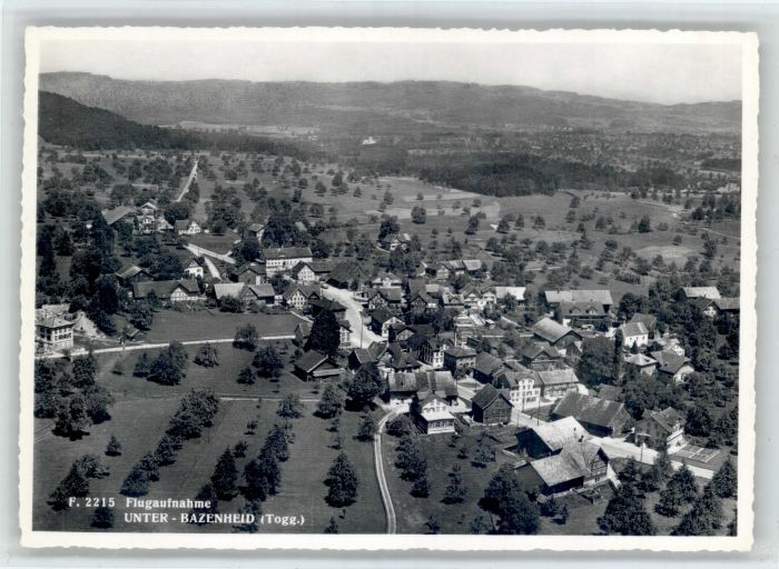 10849534 Bazenheid Bazenheid Fliegeraufnahme * Bazenheid