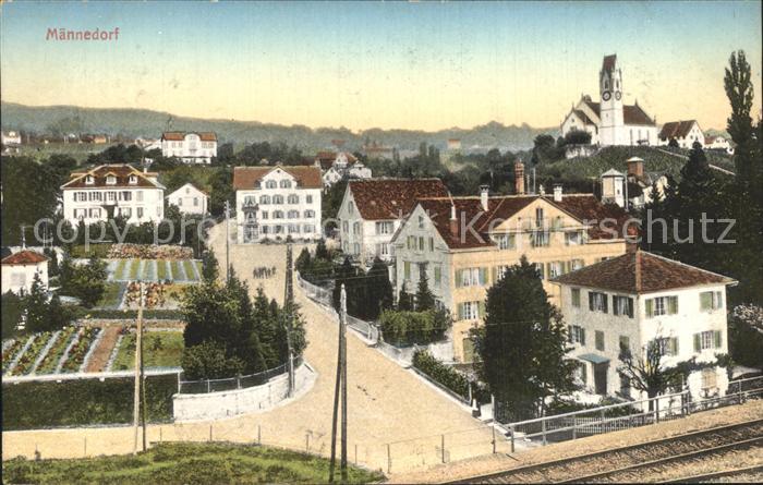 12360040 Maennedorf Vue sur la ville avec l'église de Maennedorf