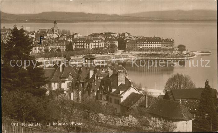 12574963 Neuchatel NE La baie de l'Evole Neuchatel