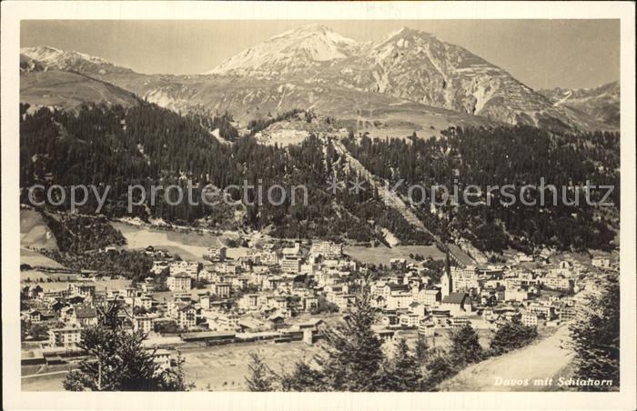 12586441 Davos GR Vue panoramique sur les Alpes de Schiahorn Buendner Davos