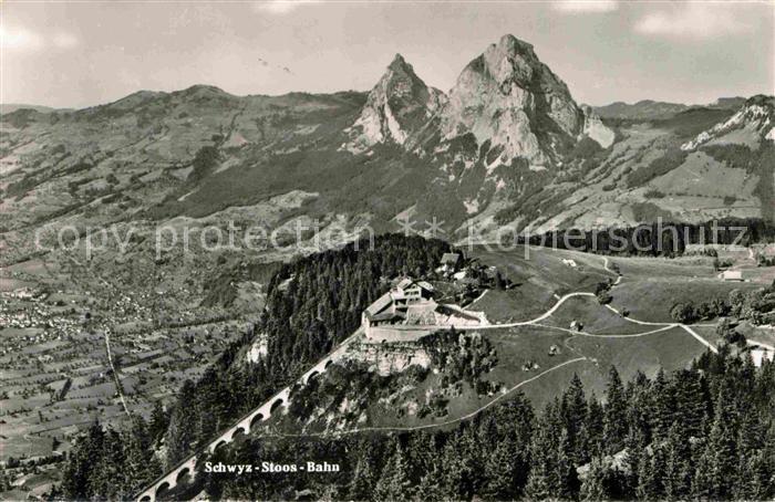 12733532 Téléphérique de Schwyz Schwyz arrête photo aérienne Schwyz