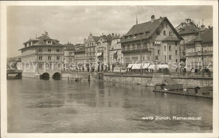 12319421 Zuerich Rathausquai Limmat Zuerich