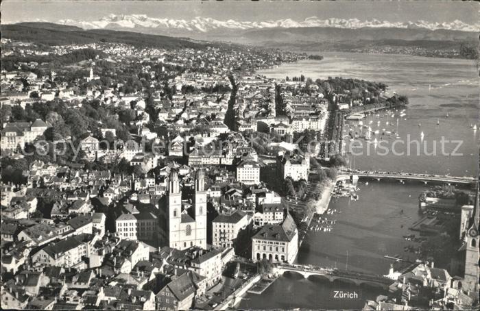 12320967 Zuerich Grossmuenster Limmat Zuerichsee Alpen Fliegeraufnahme Zuerich