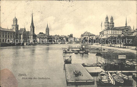 12322304 Zuerich Blick von der Quaibruecke Grossmuenster Zuerich