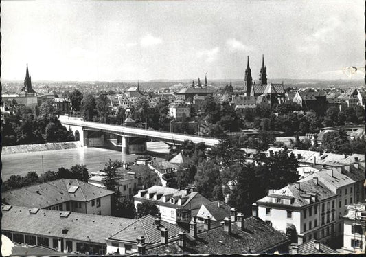 11181580 Basel BS Blick auf Wettsteinbruecke und Muenster Basel BS