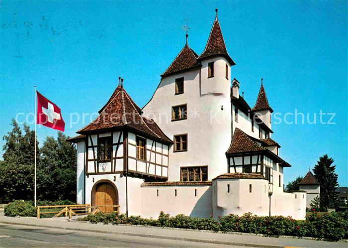 12739010 Pratteln Schloss Schweizer Flagge