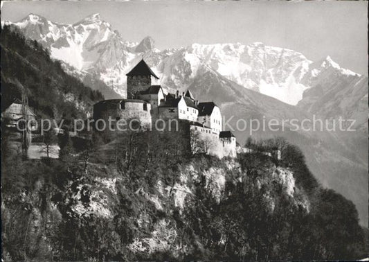 71902151 Vaduz Schloss mit Rappenstein und Falknis