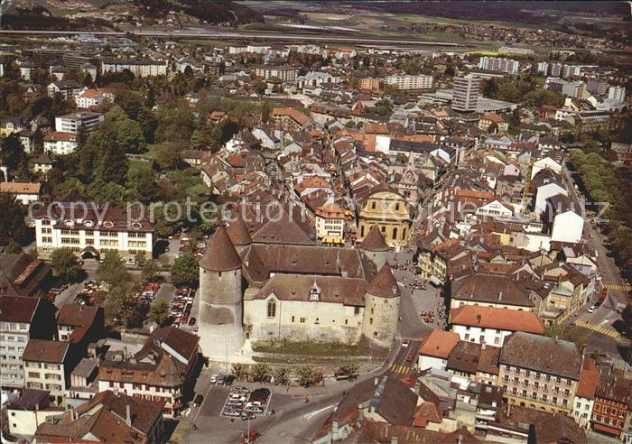 12111811 Yverdon-les-Bains Fliegeraufnahme Kirchenpartie