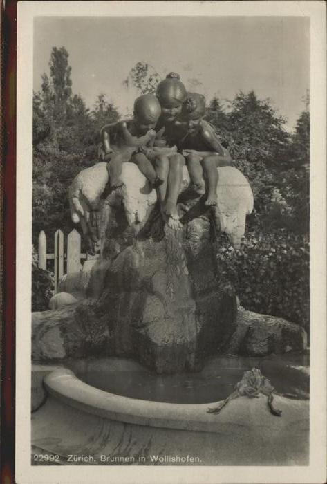 11294573 Zuerich Brunnen in Wolfshofen Kinder