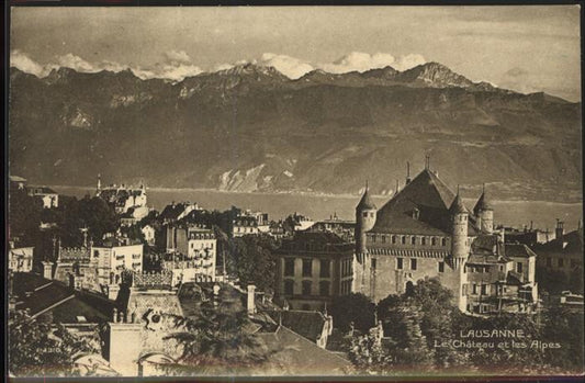 11306324 Lausanne VD Le chateau et les Alpes de Savoie Lac Leman