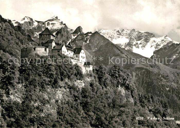 73302457 Vaduz Schloss Alpen