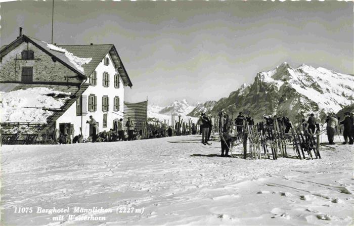 13981926 Grindelwald_BE Berghotel Maennlichen avec terrain de sports d'hiver Wetterhon Ber