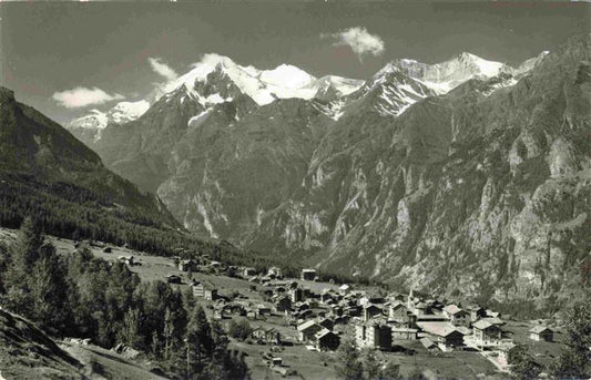 13982286 Graechen_VS Vue panoramique vers le Weisshorn Bishorn et le mur de Brunegghorn