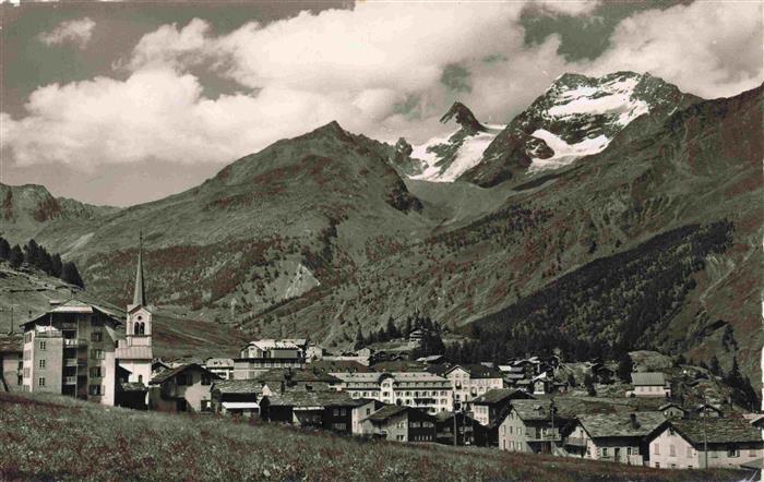 13982312 Saas-Fee_VS Vue panoramique vers Fletschhorn Laquinhorn Alpes valaisannes