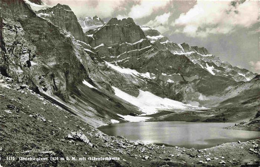 13983565 Oberblegisee_Luchsingen_GL avec chaîne Glaernisch