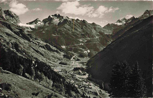 13983934 Gadmen_Sustenpass_BE mit Wendengletscher und Sustenstrasse