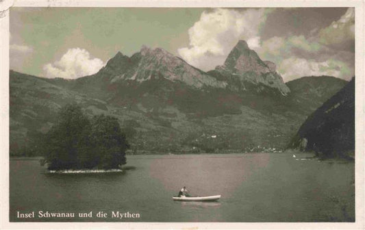 13985285 Insel_Schwanau_Lauerz_SZ und die Mythen