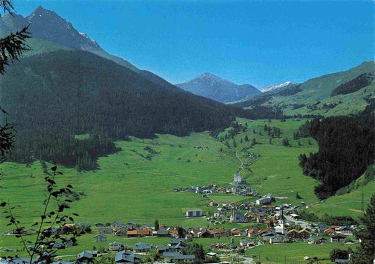 13986026 Savognin_Savognino_GR mit Piz Arlos und Piz Mez