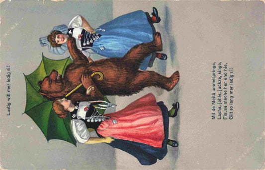 13988365 BERN_BE Costume traditionnel fille avec caricature d'ours