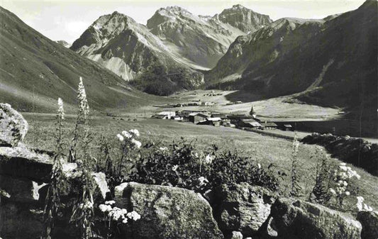 13992505 Sertig_Davos_GR Doerfli avec Mittagshorn Plattenhorn et Hoch Ducan