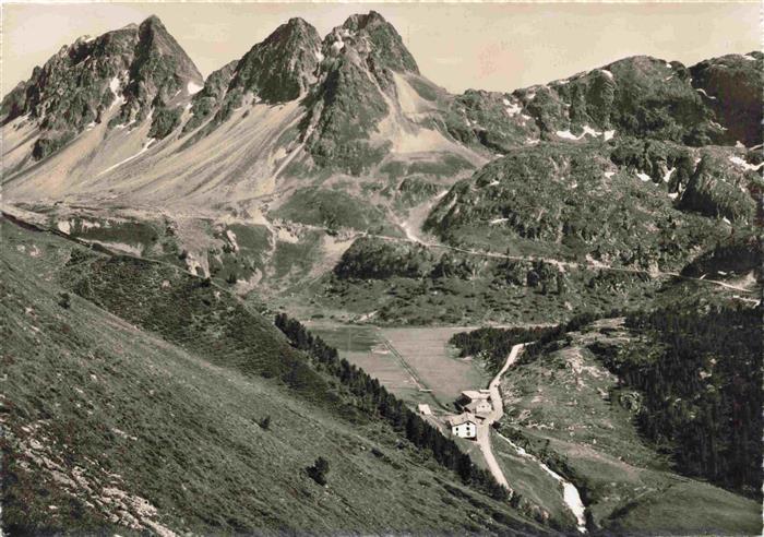 13993508 Albulapass_GR mit WeissensteinPiz Schimels und Piz detlas Blais