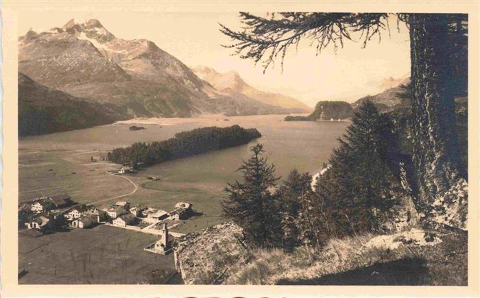 13965726 Sils_Baselgia_GR Panorama Blick von Platz auf Baselgia Silsersee und Ha