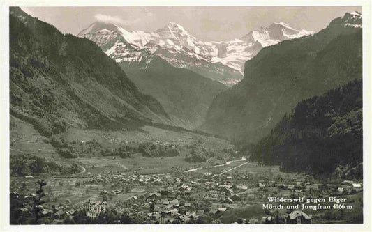 13969717 Wilderswil_Wilderswyl_BE Vue panoramique vers l'Eiger Moench et la Jungfrau