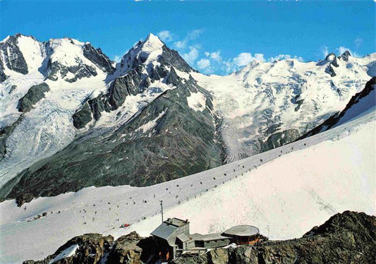 13969760 Corvatsch_Silvaplana_GR Téléphérique du Corvatsch avec les montagnes du groupe Bernina