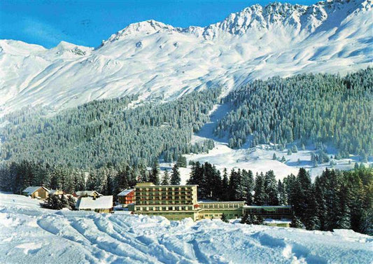 13970036 Valbella__Lenzerheide_GR avec Posthotel face au panorama hivernal de Rothornkette