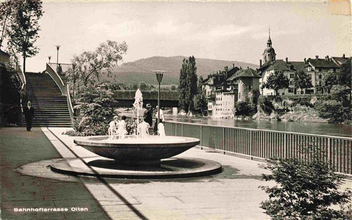 13984774 Olten_SO Bahnhofterrasse Springbrunnen