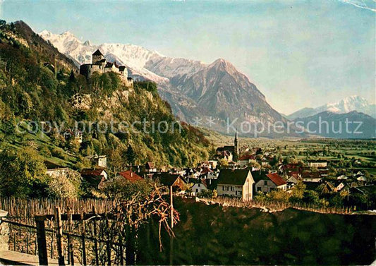 72666576 Vaduz Gesamtansicht mit Schloss Alpenpanorama