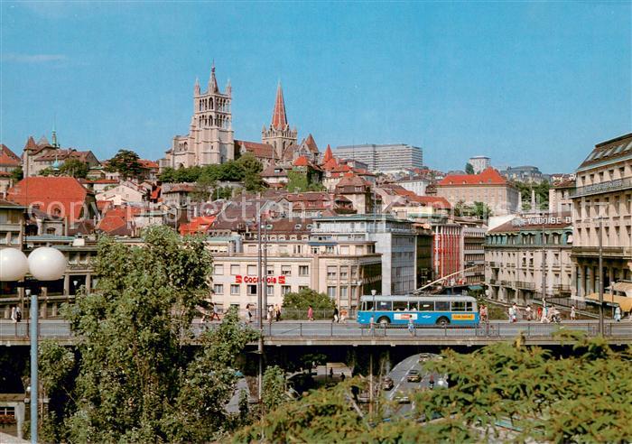 13755426 Lausanne VD Le Grand Pont et la Cathedrale