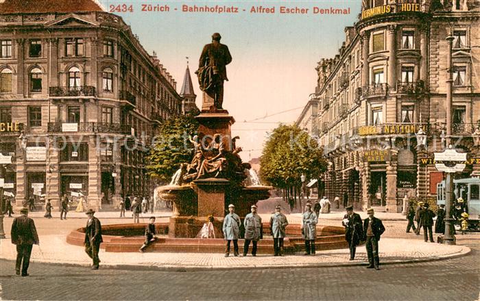 13757412 Zuerich ZH Bahnhofplatz Alfred Escher Denkmal