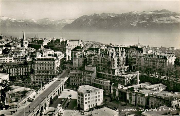 13763754 Lausanne VD Vue generale aerienne et les Alpes