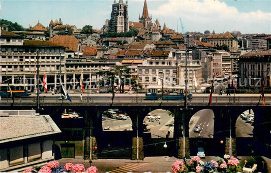 13775812 Lausanne VD Le Grand Pont La Rue Centrale et la Cathedrale